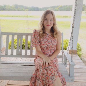 Meet your Posher, Makayla